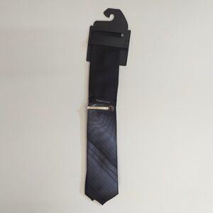 Van Heusen Mens Tie Black Gray Stripe NWT Style 6V953324